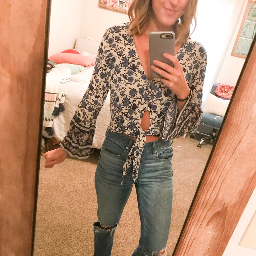 American Eagle Bell Sleeve Crop